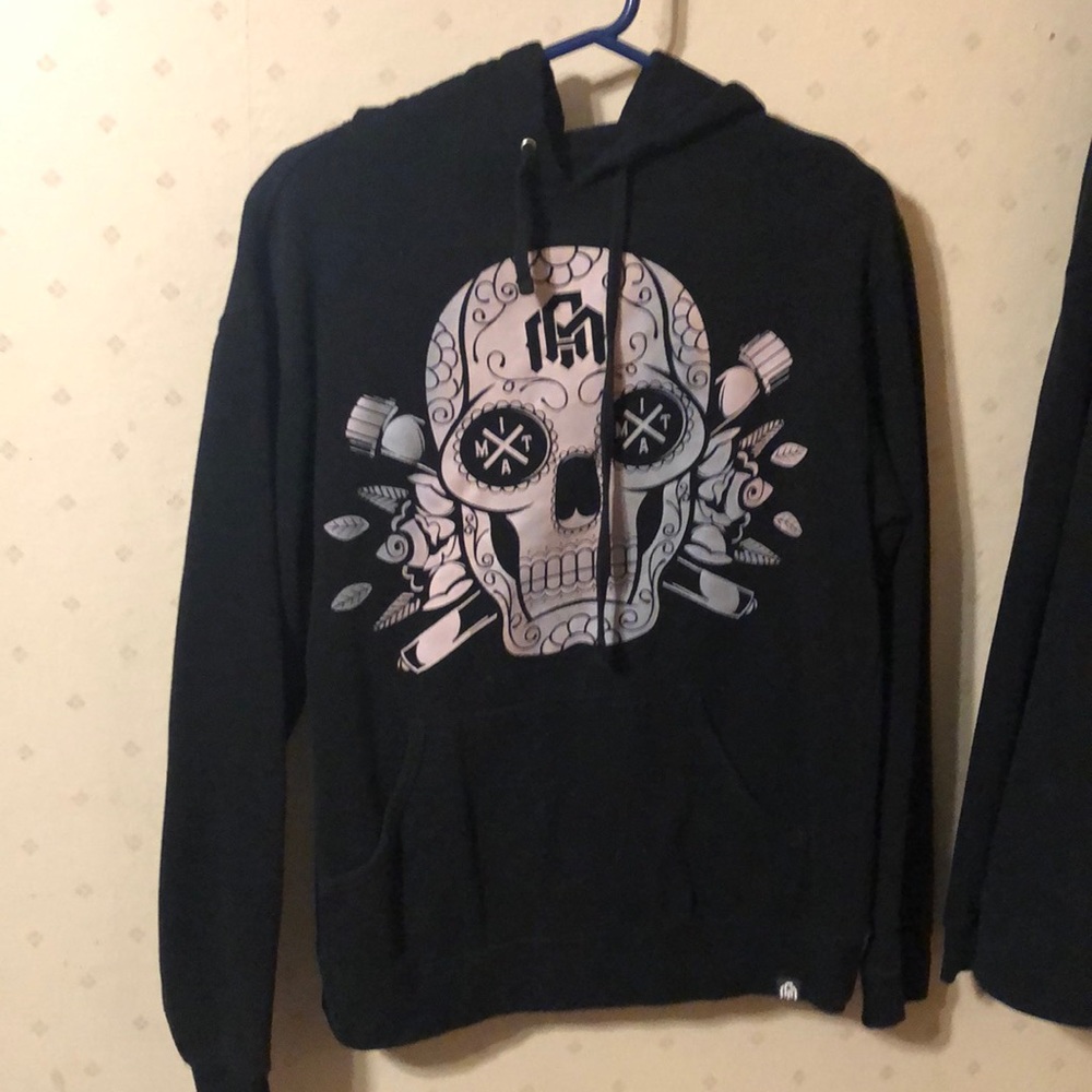 Into the AM pullover